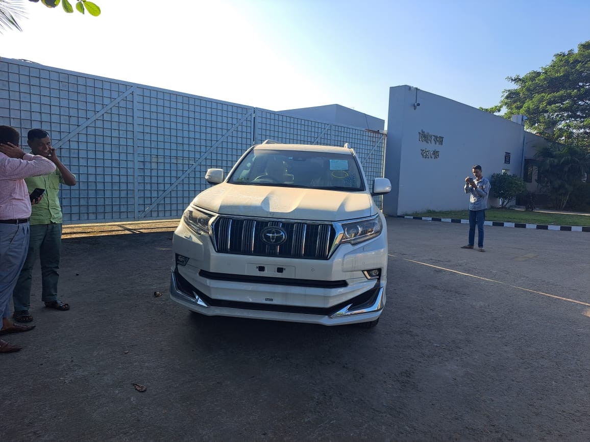 TOYOTA PRADO TX LAND CRUISER 2023