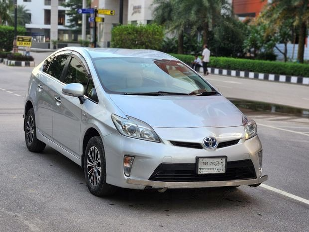 Prius S Push 2013