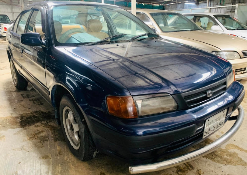 TOYOTA CORSA - 1997