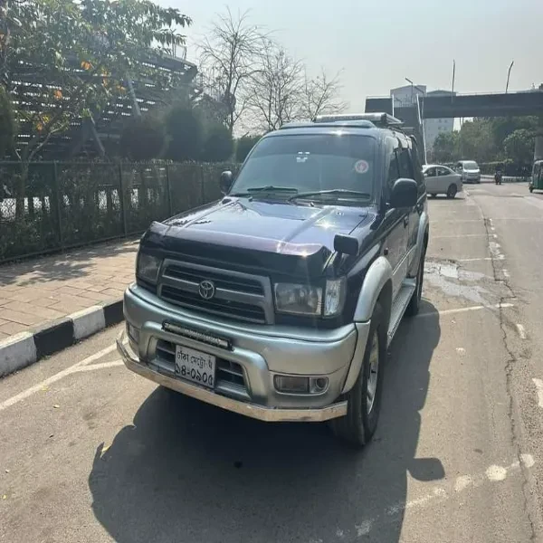 Toyota Hilux Surf (SSR-X)