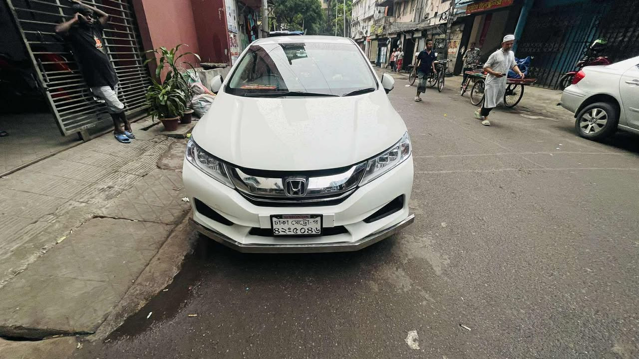 Honda Grace 2015