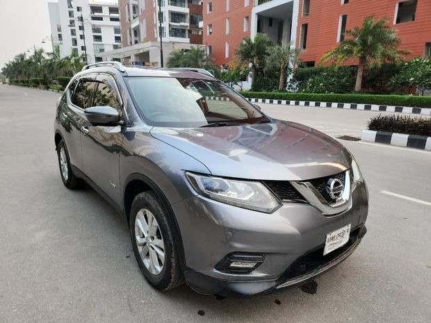 Nissan X Trail 2015